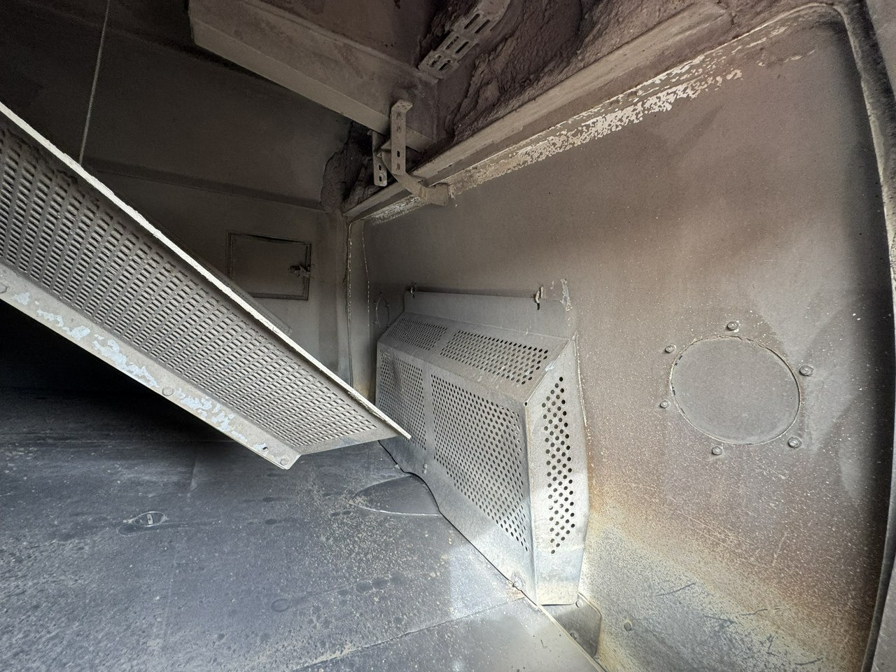 Подметально-уборочная машина MAN TGS 18.320 E5 BUCHER OPTIFANT 8000 Zamiatarka Uliczna Euro 6: фото 16 Подметально-уборочная машина MAN TGS 18.320 E5 BUCHER OPTIFANT 8000 Zamiatarka Uliczna Euro 6: фото 16