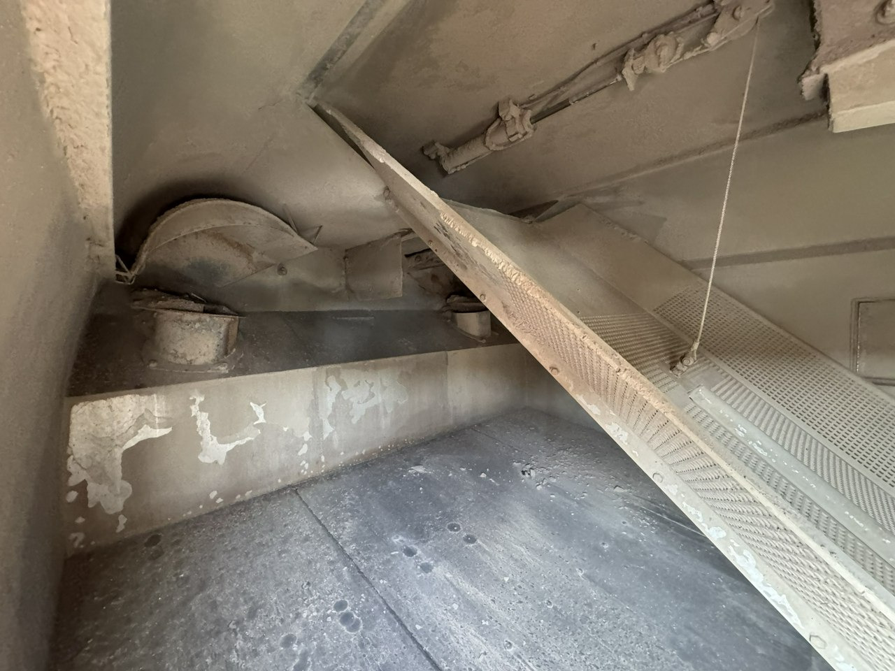 Подметально-уборочная машина MAN TGS 18.320 E5 BUCHER OPTIFANT 8000 Zamiatarka Uliczna Euro 6: фото 15 Подметально-уборочная машина MAN TGS 18.320 E5 BUCHER OPTIFANT 8000 Zamiatarka Uliczna Euro 6: фото 15