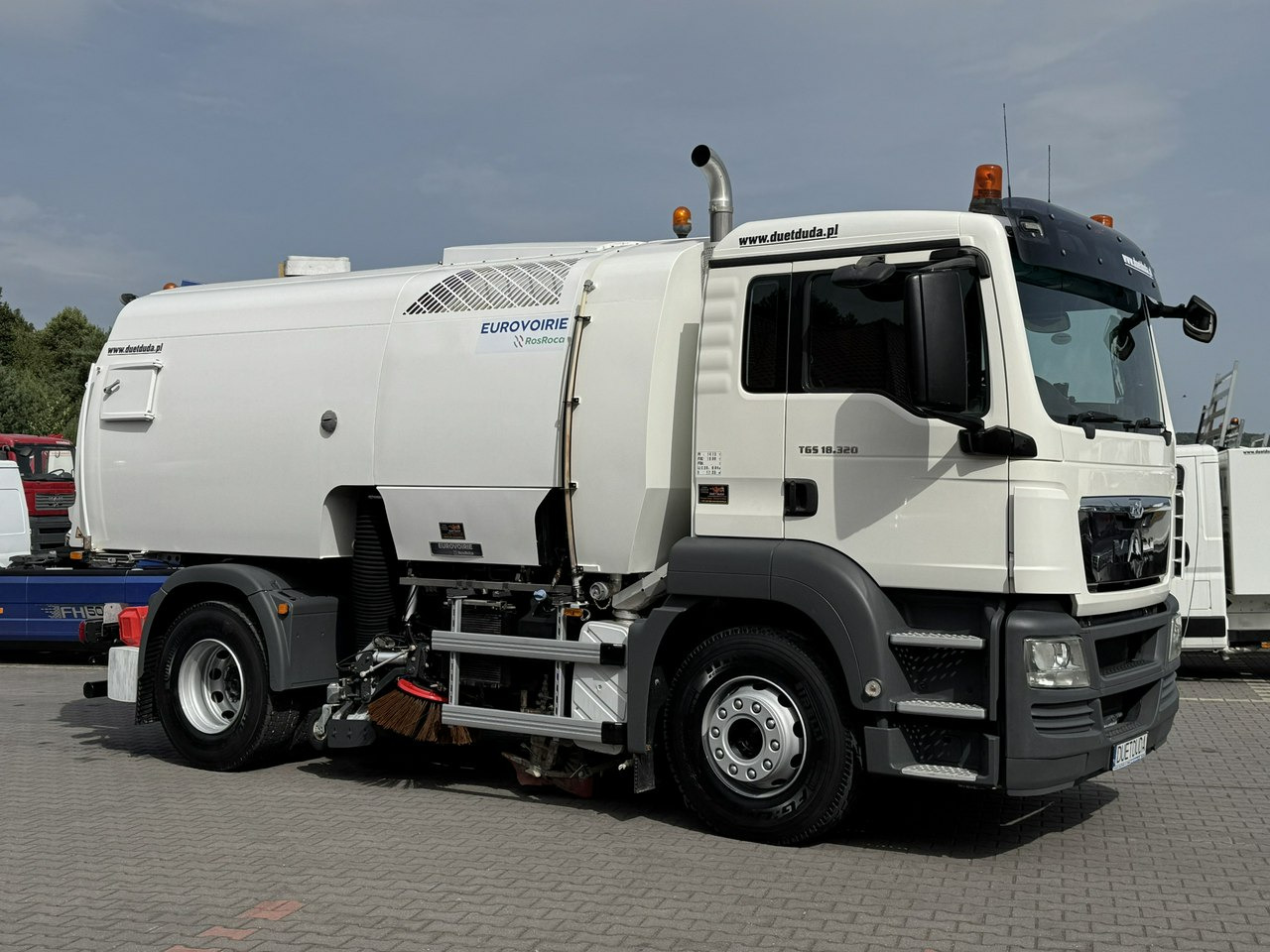 MAN TGS 18.320 E5 BUCHER OPTIFANT 8000 Zamiatarka Uliczna Euro 6 - Подметально-уборочная машина: фото 3 MAN TGS 18.320 E5 BUCHER OPTIFANT 8000 Zamiatarka Uliczna Euro 6 - Подметально-уборочная машина: фото 3
