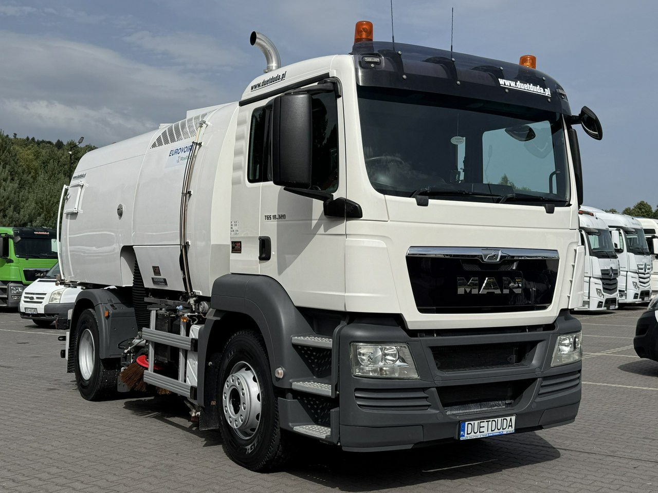 MAN TGS 18.320 E5 BUCHER OPTIFANT 8000 Zamiatarka Uliczna Euro 6 - Подметально-уборочная машина: фото 5 MAN TGS 18.320 E5 BUCHER OPTIFANT 8000 Zamiatarka Uliczna Euro 6 - Подметально-уборочная машина: фото 5