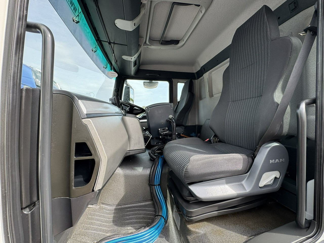 Подметально-уборочная машина MAN TGS 18.320 E5 BUCHER OPTIFANT 8000 Zamiatarka Uliczna Euro 6: фото 45 Подметально-уборочная машина MAN TGS 18.320 E5 BUCHER OPTIFANT 8000 Zamiatarka Uliczna Euro 6: фото 45