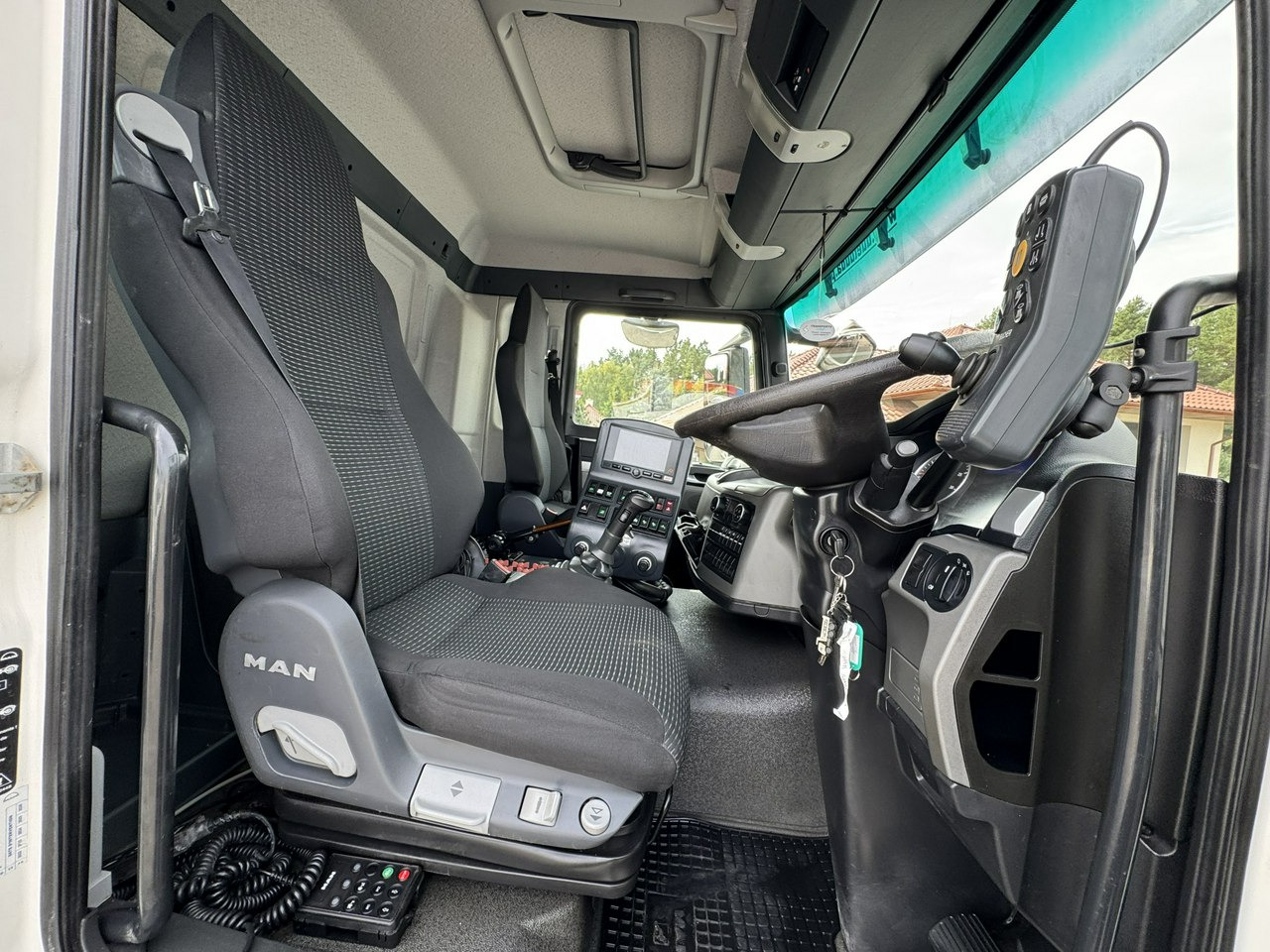 Подметально-уборочная машина MAN TGS 18.320 E5 BUCHER OPTIFANT 8000 Zamiatarka Uliczna Euro 6: фото 32 Подметально-уборочная машина MAN TGS 18.320 E5 BUCHER OPTIFANT 8000 Zamiatarka Uliczna Euro 6: фото 32