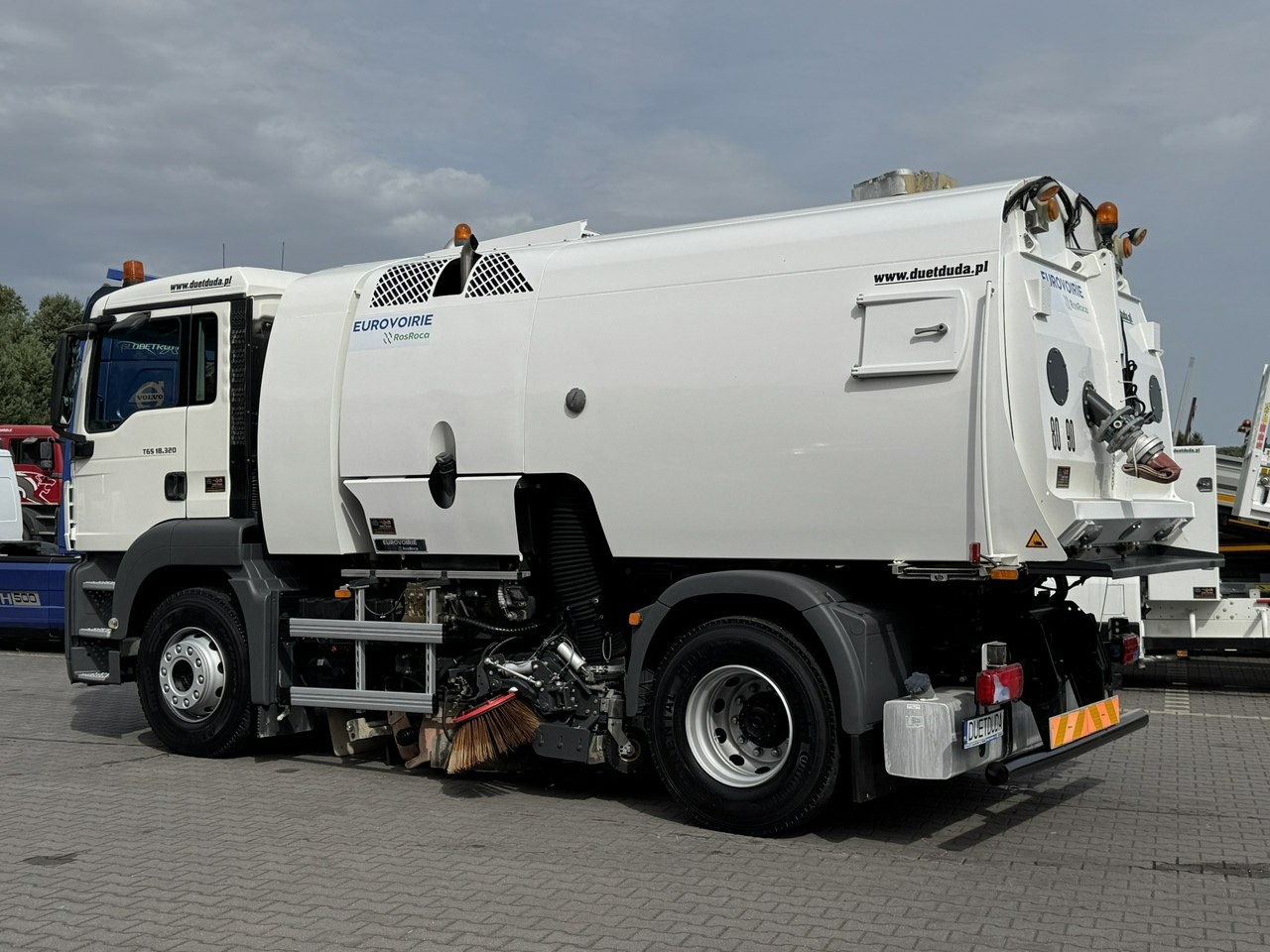 Подметально-уборочная машина MAN TGS 18.320 E5 BUCHER OPTIFANT 8000 Zamiatarka Uliczna Euro 6: фото 21 Подметально-уборочная машина MAN TGS 18.320 E5 BUCHER OPTIFANT 8000 Zamiatarka Uliczna Euro 6: фото 21