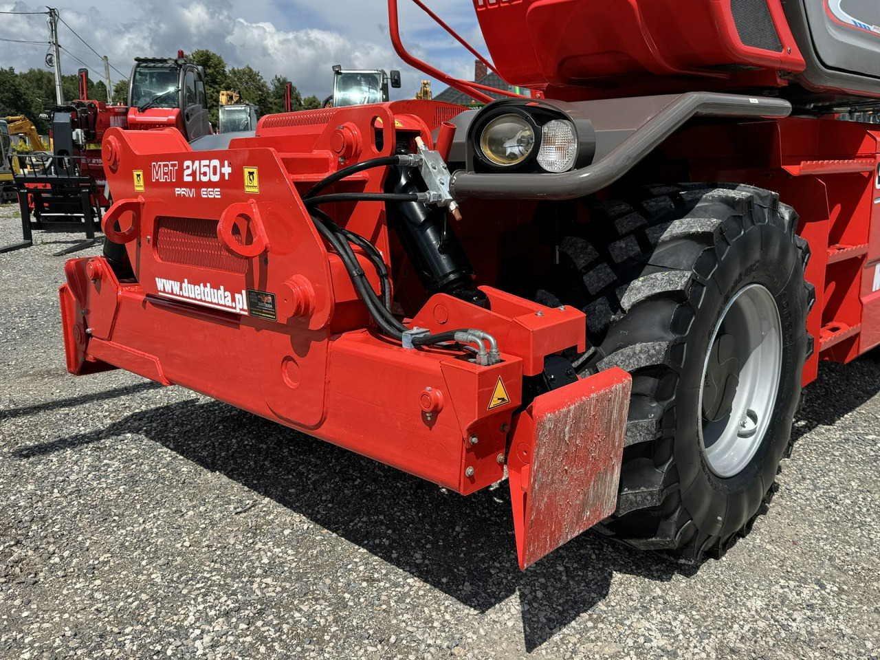 Manitou MRT 2150 + ROTO Ładowarka Teleskopowa Obrotowa 2550 - Телескопический погрузчик: фото 5 Manitou MRT 2150 + ROTO Ładowarka Teleskopowa Obrotowa 2550 - Телескопический погрузчик: фото 5