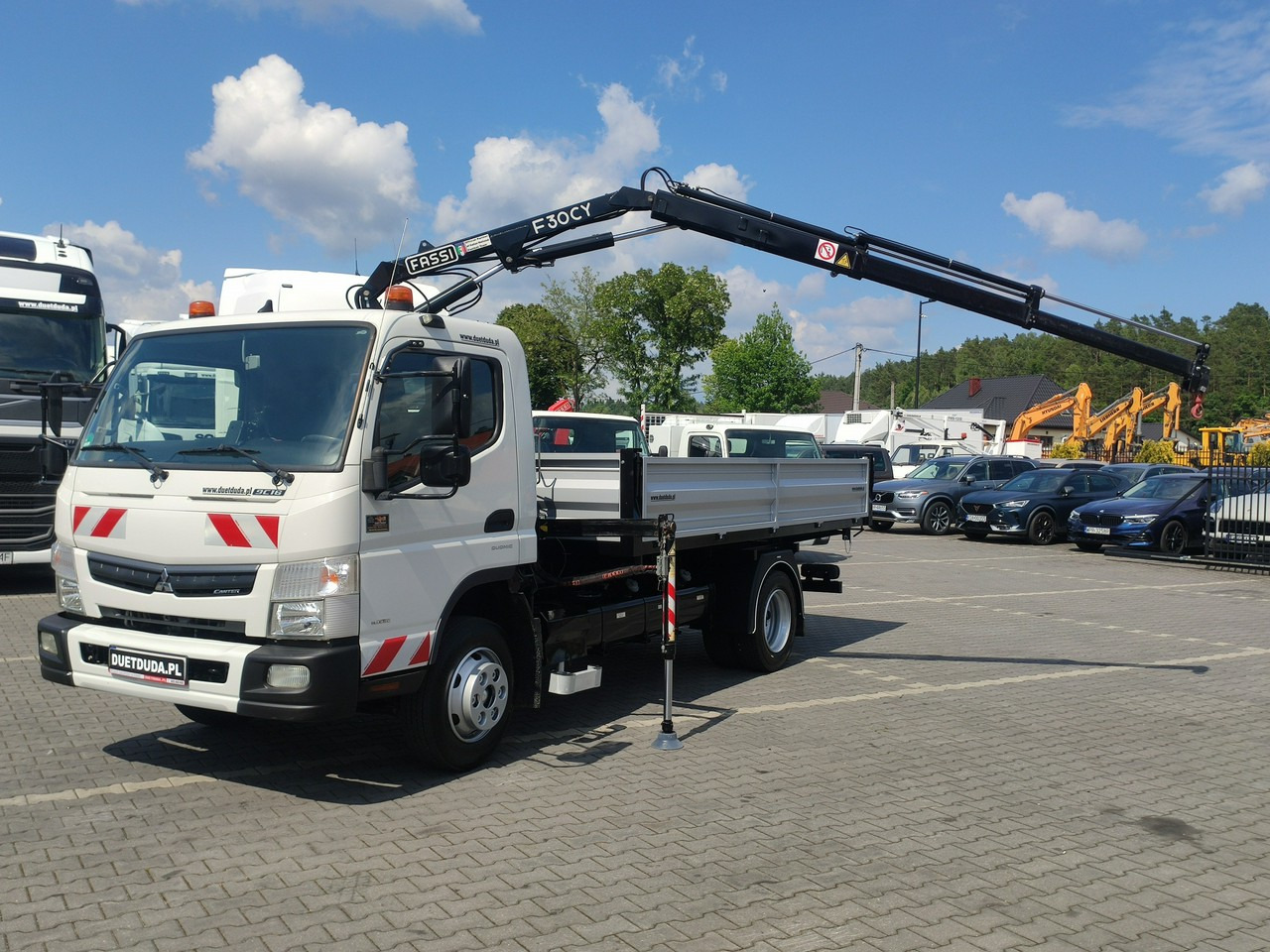Mitsubishi Canter Fuso 9C18 3.0/180KM Automat, HDS FASSI F30 Wywrotka 3-str - Самосвал, Автоманипулятор: фото 1 Mitsubishi Canter Fuso 9C18 3.0/180KM Automat, HDS FASSI F30 Wywrotka 3-str - Самосвал, Автоманипулятор: фото 1