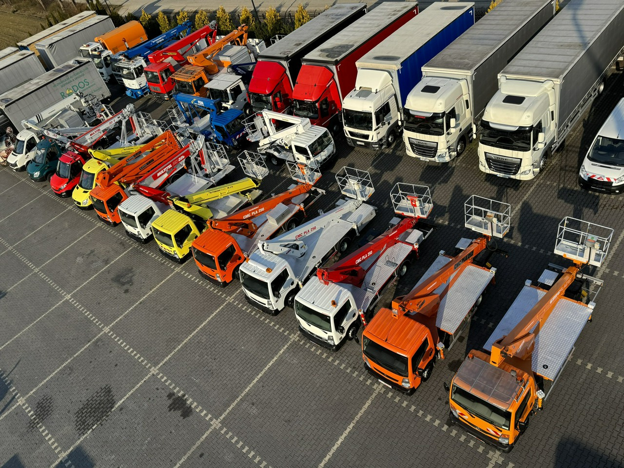Nissan Zwyżka / Podnośnik Koszowy / 4X4 / CABSTAR / MAXITY / SPRINTER - Грузовик с подъемником: фото 3 Nissan Zwyżka / Podnośnik Koszowy / 4X4 / CABSTAR / MAXITY / SPRINTER - Грузовик с подъемником: фото 3