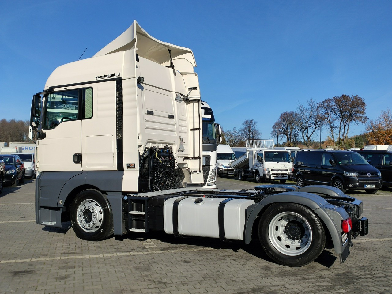 MAN TGX 18.440 Low Deck XLX EURO 6 Retarder SUPER STAN!!! - Тягач: фото 4 MAN TGX 18.440 Low Deck XLX EURO 6 Retarder SUPER STAN!!! - Тягач: фото 4