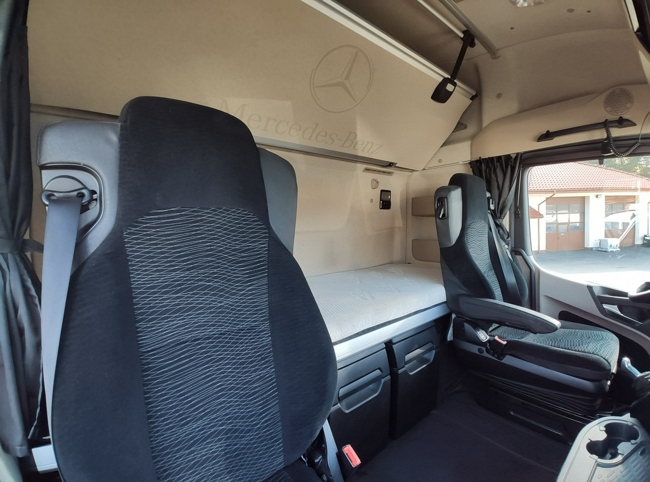 Тягач Mercedes ACTROS 1845 Euro 6 Stream Space Standard !!!: фото 32 Тягач Mercedes ACTROS 1845 Euro 6 Stream Space Standard !!!: фото 32