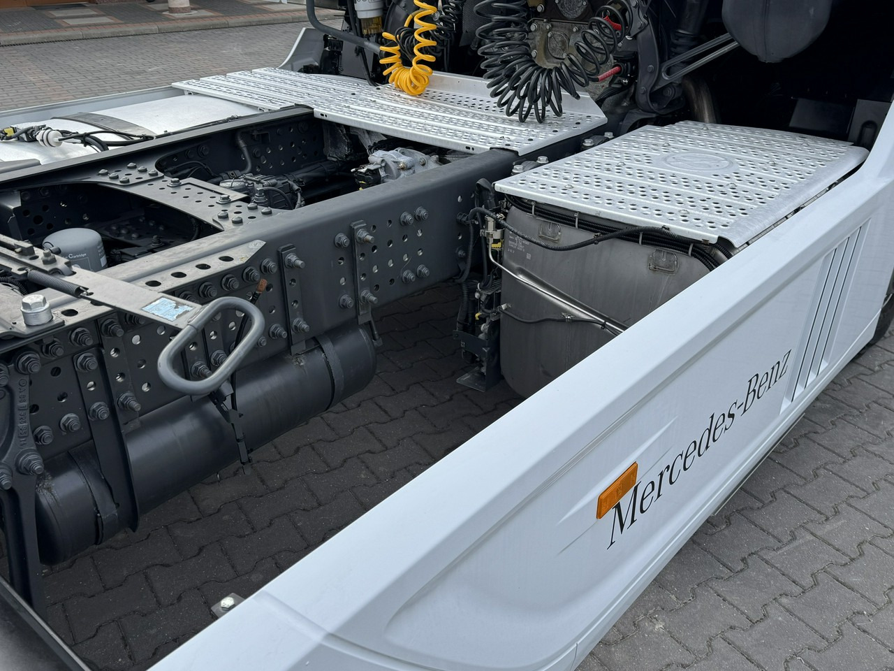 Тягач Mercedes ACTROS 1845 Euro 6 Stream Space Standard !!!: фото 19 Тягач Mercedes ACTROS 1845 Euro 6 Stream Space Standard !!!: фото 19