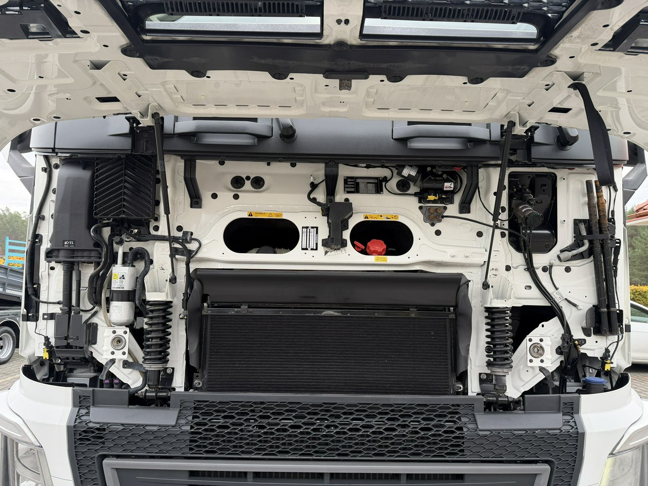 Volvo FH 500 E6 Standard Globetrotter XL Grudzień 2019r - Тягач: фото 4 Volvo FH 500 E6 Standard Globetrotter XL Grudzień 2019r - Тягач: фото 4