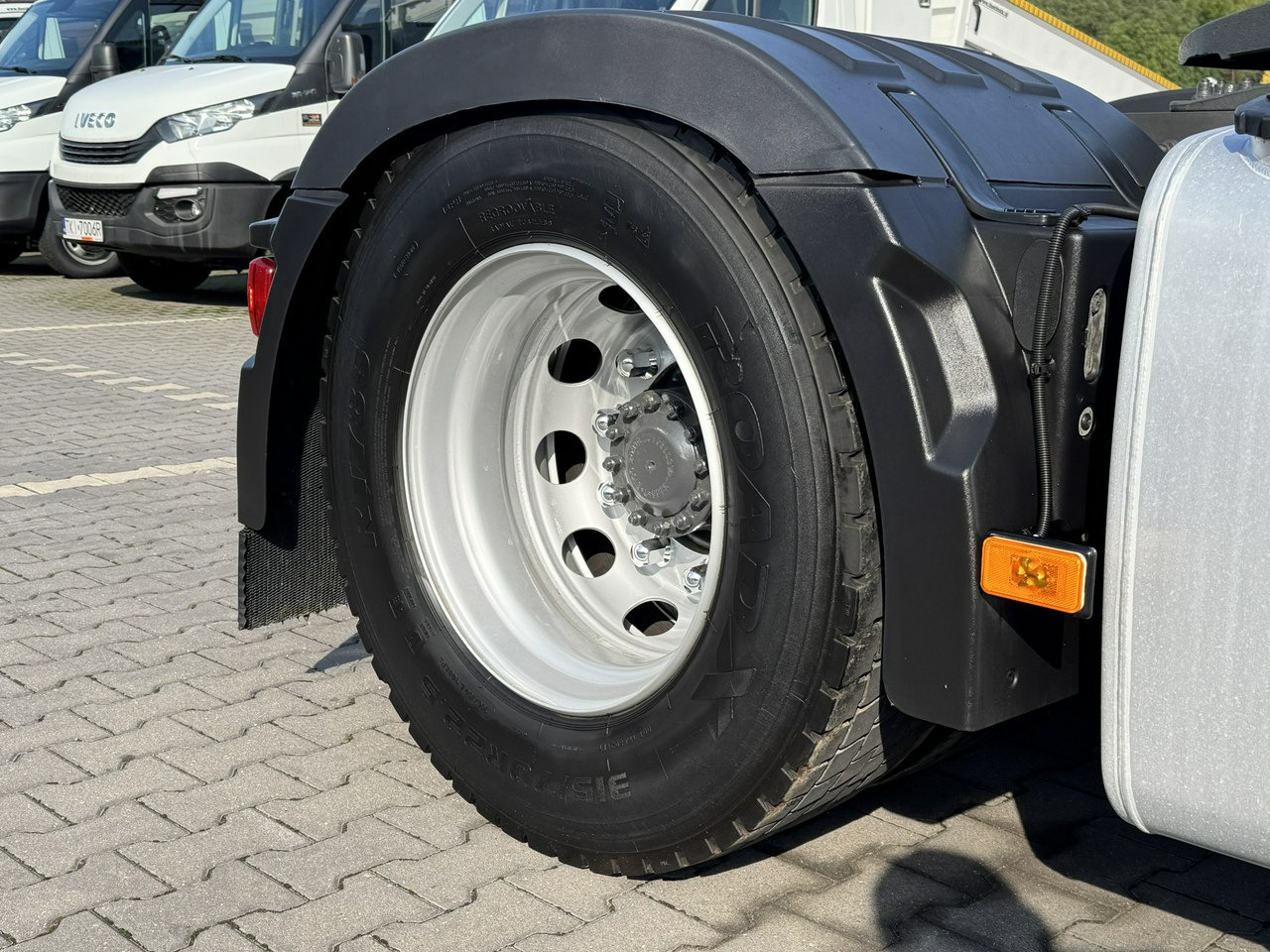Volvo FH4 500 E6 Standard Globetrotter - Тягач: фото 3 Volvo FH4 500 E6 Standard Globetrotter - Тягач: фото 3