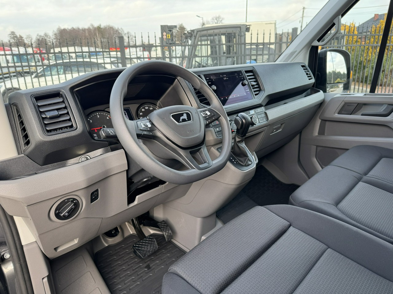 Цельнометаллический фургон Volkswagen Crafter: фото 28