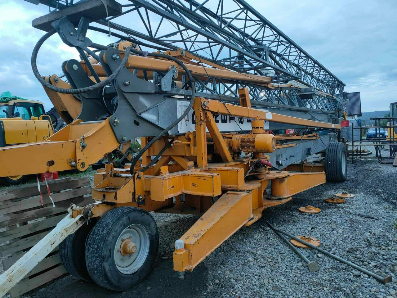 Inny SAN MARCO SM-351 Dźwig Budowlany 2010r Mało Używany !!! - Башенный кран: фото 1 Inny SAN MARCO SM-351 Dźwig Budowlany 2010r Mało Używany !!! - Башенный кран: фото 1