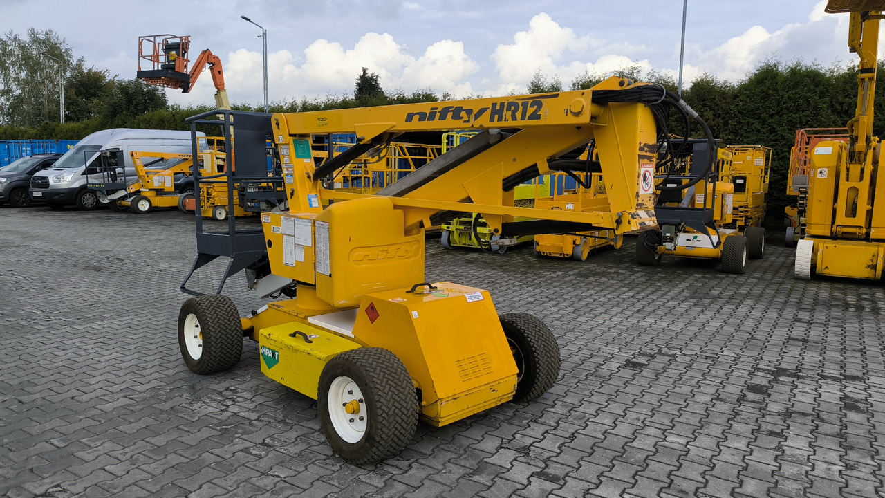 NIFTYLIFT HR 12 NDE - Коленчатый подъемник: фото 1 NIFTYLIFT HR 12 NDE - Коленчатый подъемник: фото 1