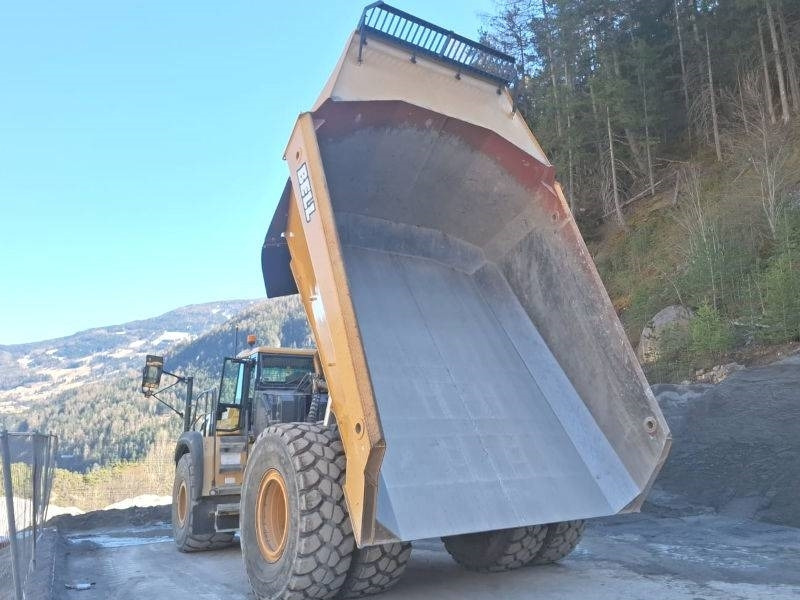 Bell B 60 E - Сочленённый самосвал: фото 2 Bell B 60 E - Сочленённый самосвал: фото 2