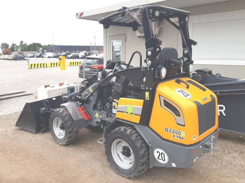 Giant G 2200 E X-Tra Elektro - Мини-погрузчик с бортовым поворотом: фото 3 Giant G 2200 E X-Tra Elektro - Мини-погрузчик с бортовым поворотом: фото 3