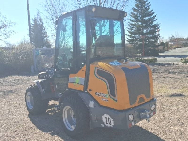 Giant G 2700 E X-Tra Elektro - Мини-погрузчик с бортовым поворотом: фото 3 Giant G 2700 E X-Tra Elektro - Мини-погрузчик с бортовым поворотом: фото 3