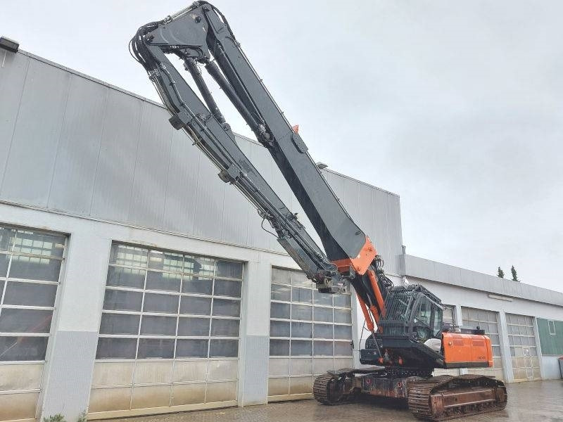 Hitachi KTEG KMC400P-6 - Экскаватор для демонтажных работ: фото 2 Hitachi KTEG KMC400P-6 - Экскаватор для демонтажных работ: фото 2
