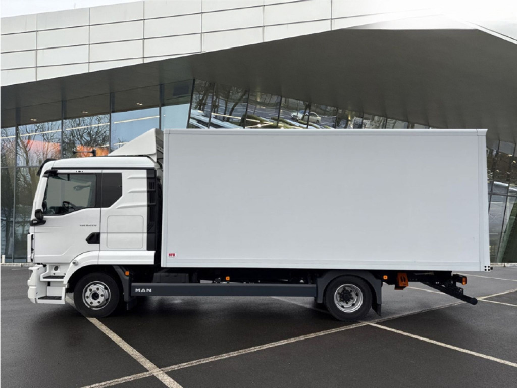 MAN TGL 8.220 4x2 BL - Грузовик с закрытым кузовом: фото 2 MAN TGL 8.220 4x2 BL - Грузовик с закрытым кузовом: фото 2