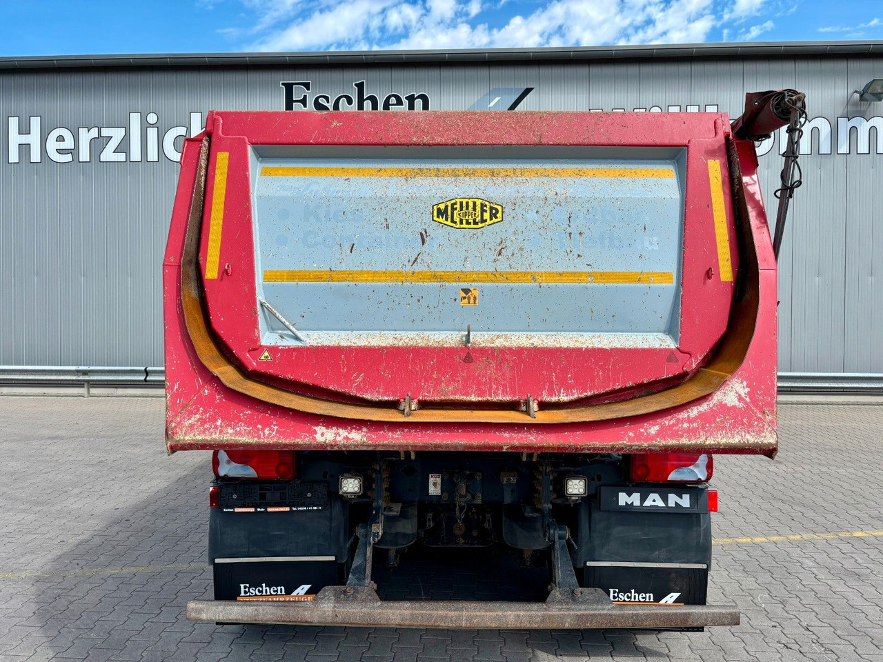 MAN TGS 35.420 8x4 BL | MEILLER*Rollplane*Navi*Klima - Портальный бункеровоз: фото 5 MAN TGS 35.420 8x4 BL | MEILLER*Rollplane*Navi*Klima - Портальный бункеровоз: фото 5