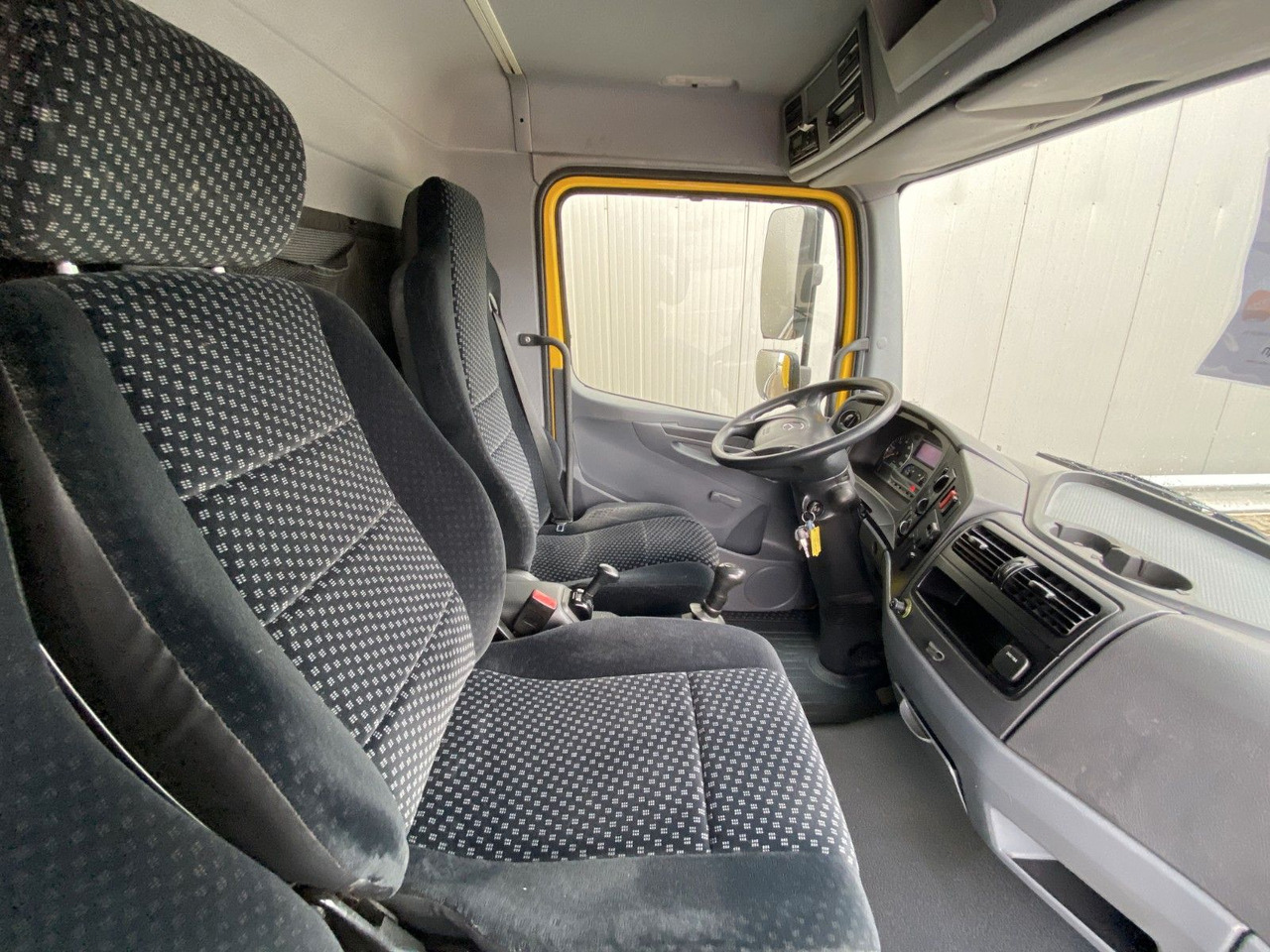 Грузовик с закрытым кузовом Mercedes-Benz 816 Atego | 3 Sitze*3x Zurrleisten*Portal*ASR Mercedes-Benz 816 Atego | 3 Sitze*3x Zurrleisten*Portal*ASR: фото 16