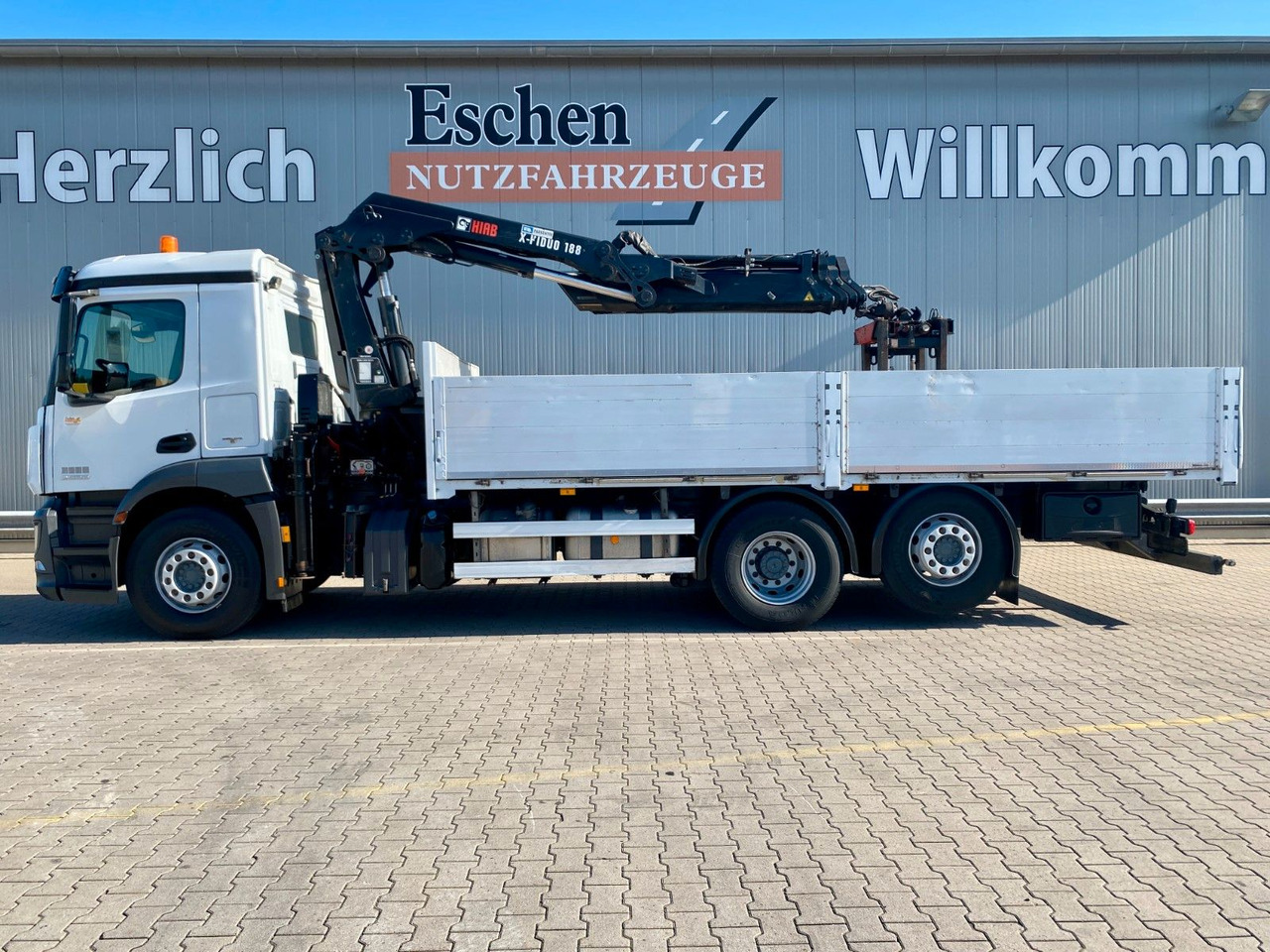 Mercedes-Benz Antos 2533 6x2 | X-HIDUO 188/ES-3*AHK*5+6.Kreis - Грузовик бортовой/ Платформа, Автоманипулятор: фото 2 Mercedes-Benz Antos 2533 6x2 | X-HIDUO 188/ES-3*AHK*5+6.Kreis - Грузовик бортовой/ Платформа, Автоманипулятор: фото 2