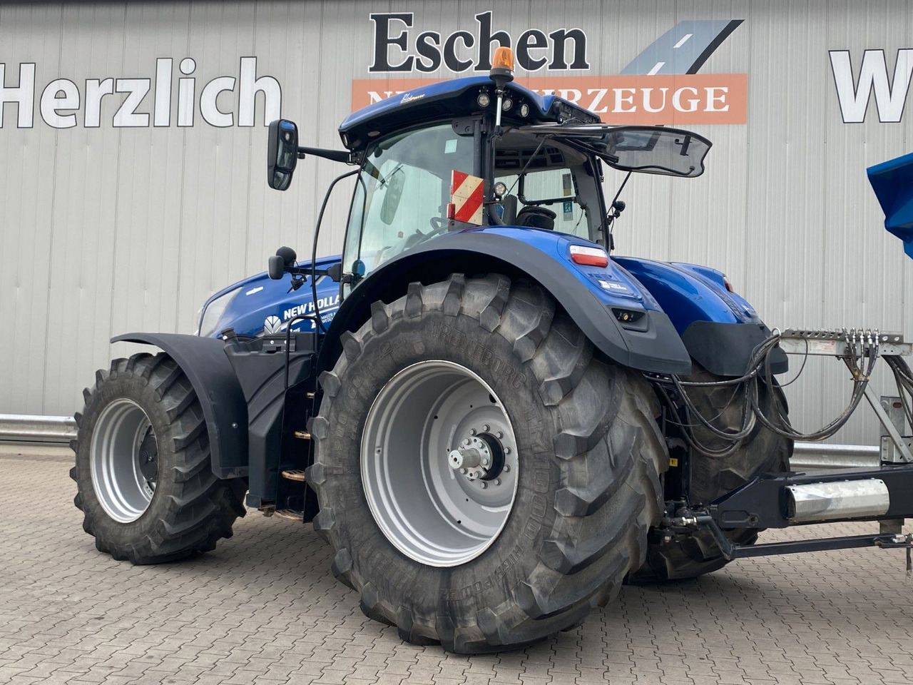 New Holland T7.315 AC 4x4 | Fronthydraulik*LoadSensing*Klima - Трактор: фото 4 New Holland T7.315 AC 4x4 | Fronthydraulik*LoadSensing*Klima - Трактор: фото 4