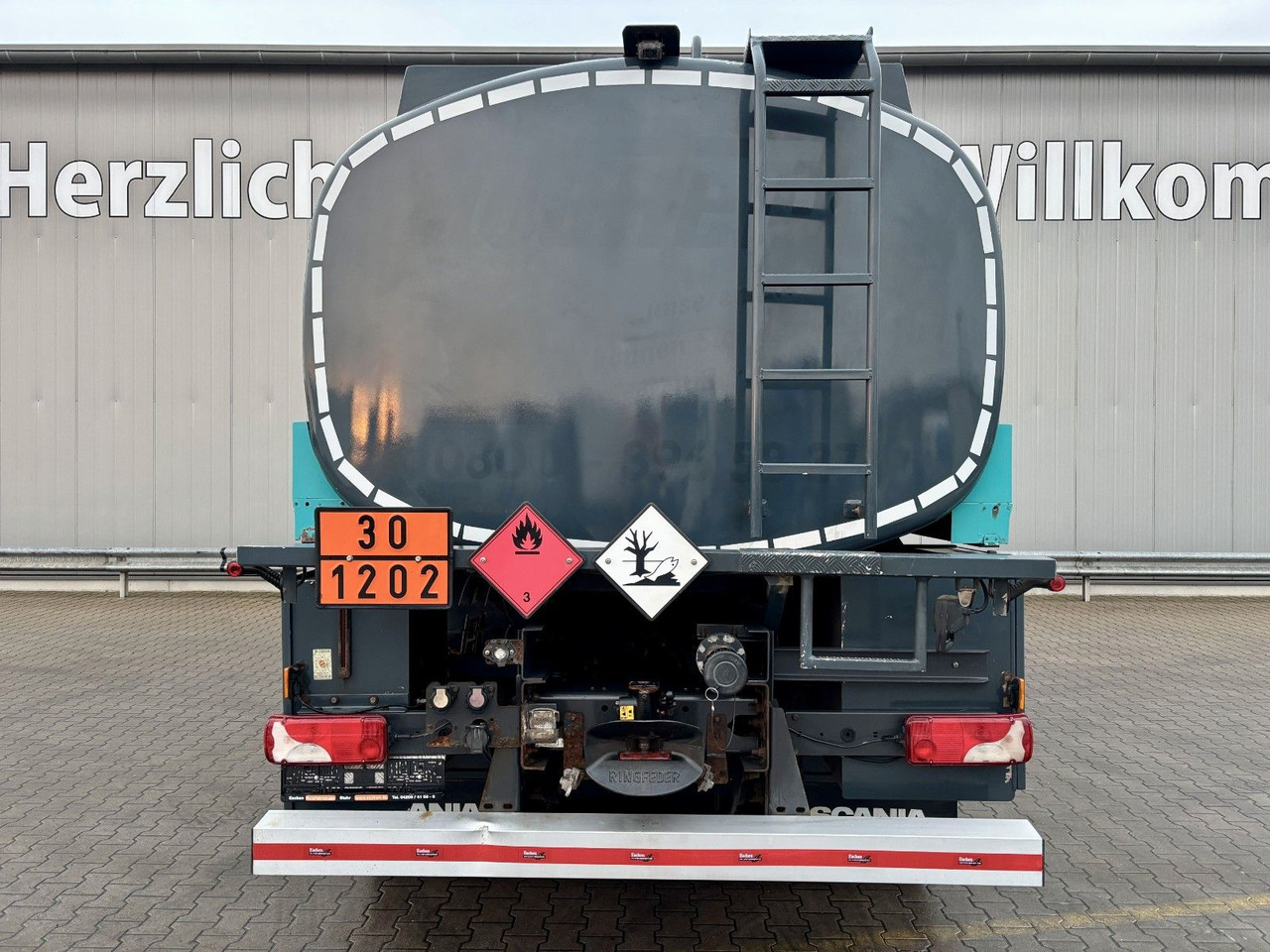 Scania G420 Esterer A3 | 2x Kammern*Oben/Unten*Retarder - Грузовик-цистерна: фото 4 Scania G420 Esterer A3 | 2x Kammern*Oben/Unten*Retarder - Грузовик-цистерна: фото 4