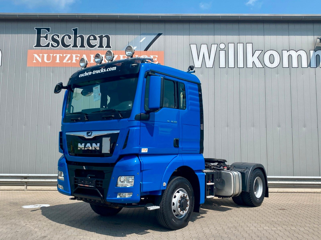 MAN TGX 18.500 4x4 HYDRO| 2x Hydraulik*Retarder*Navi - Тягач: фото 1 MAN TGX 18.500 4x4 HYDRO| 2x Hydraulik*Retarder*Navi - Тягач: фото 1
