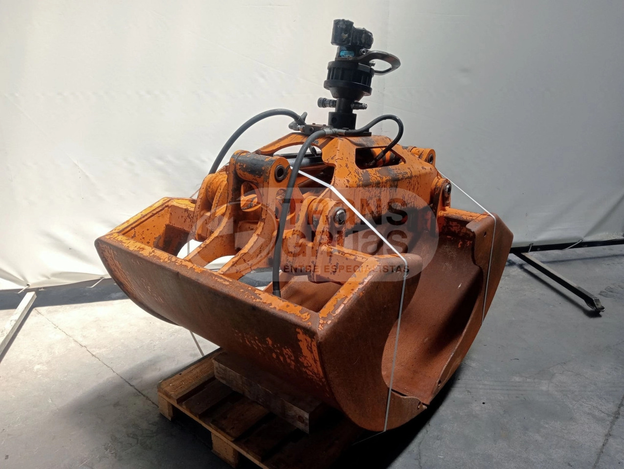 Bivalva HEMA 350l - Грейферный ковш: фото 1 Bivalva HEMA 350l - Грейферный ковш: фото 1