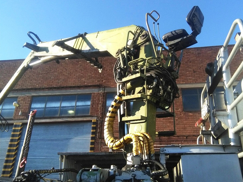 Grúa forestal Loglift F241 - Кран-манипулятор для Лесозаготовительной техники: фото 1 Grúa forestal Loglift F241 - Кран-манипулятор для Лесозаготовительной техники: фото 1