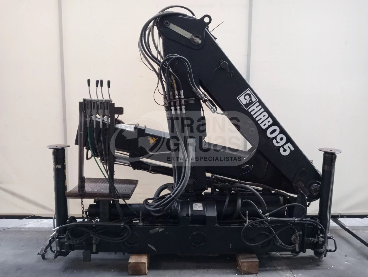 Grúa hidráulica Hiab 095-3 - Кран-манипулятор: фото 4 Grúa hidráulica Hiab 095-3 - Кран-манипулятор: фото 4