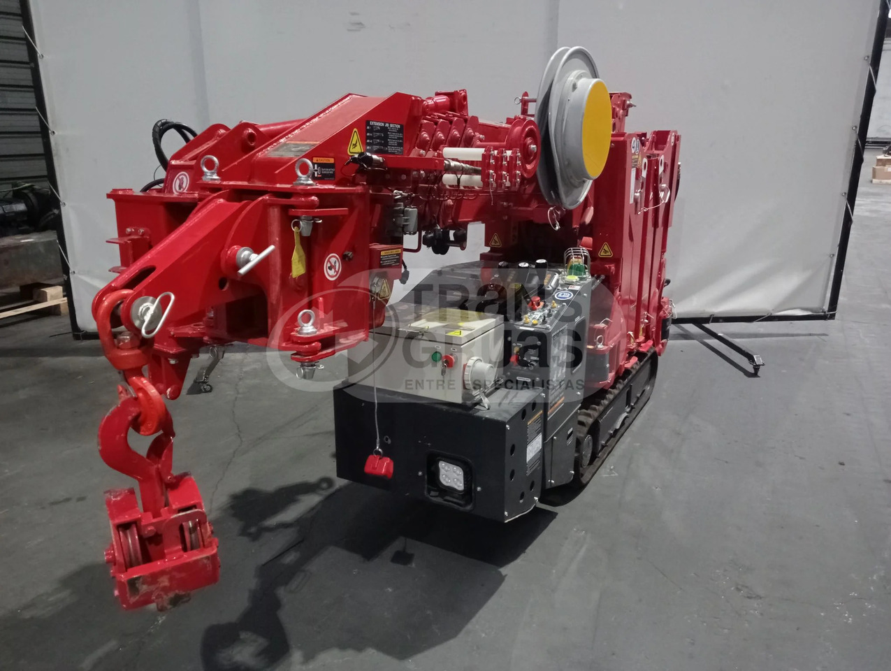 Minigrua sobre orugas UNIC URW-295CP2E - Мини-кран: фото 4 Minigrua sobre orugas UNIC URW-295CP2E - Мини-кран: фото 4