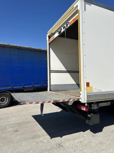 DAF CF 340 - Грузовик с закрытым кузовом: фото 4 DAF CF 340 - Грузовик с закрытым кузовом: фото 4