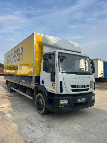 Iveco Eurocargo 160E18 - Грузовик с закрытым кузовом: фото 1 Iveco Eurocargo 160E18 - Грузовик с закрытым кузовом: фото 1