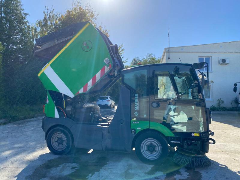 Mathieu Azura MC210 - Подметально-уборочная машина: фото 3 Mathieu Azura MC210 - Подметально-уборочная машина: фото 3