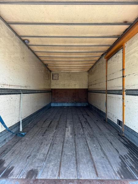 Renault Midlum 220 - Грузовик с закрытым кузовом: фото 2 Renault Midlum 220 - Грузовик с закрытым кузовом: фото 2