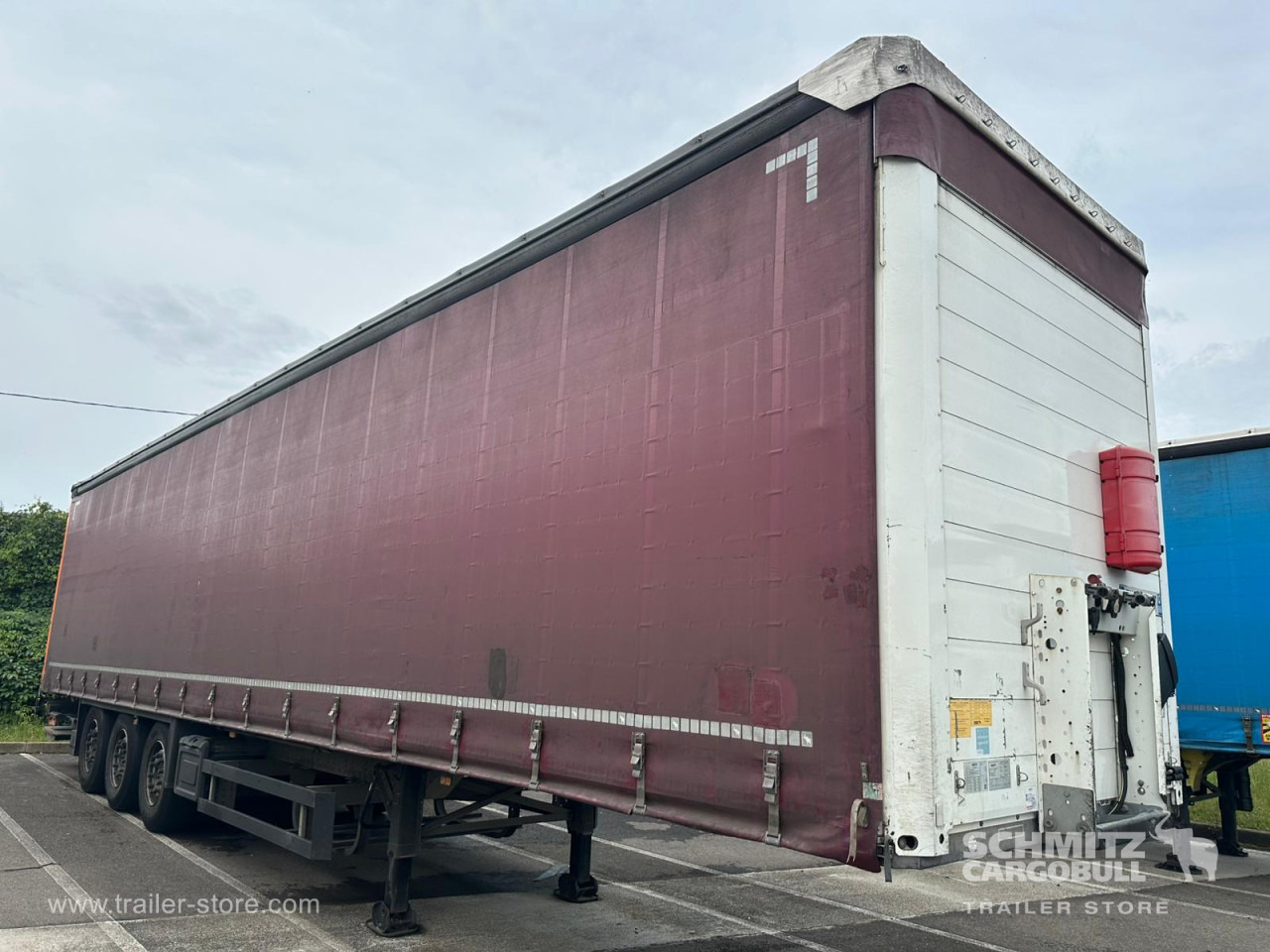 SCHMITZ Curtainsider Standard Taillift - Тентованный полуприцеп: фото 1 SCHMITZ Curtainsider Standard Taillift - Тентованный полуприцеп: фото 1