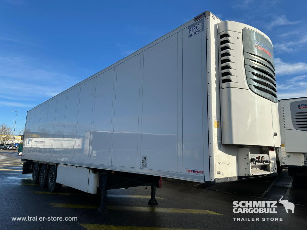 SCHMITZ Reefer Standard - Изотермический полуприцеп: фото 1 SCHMITZ Reefer Standard - Изотермический полуприцеп: фото 1