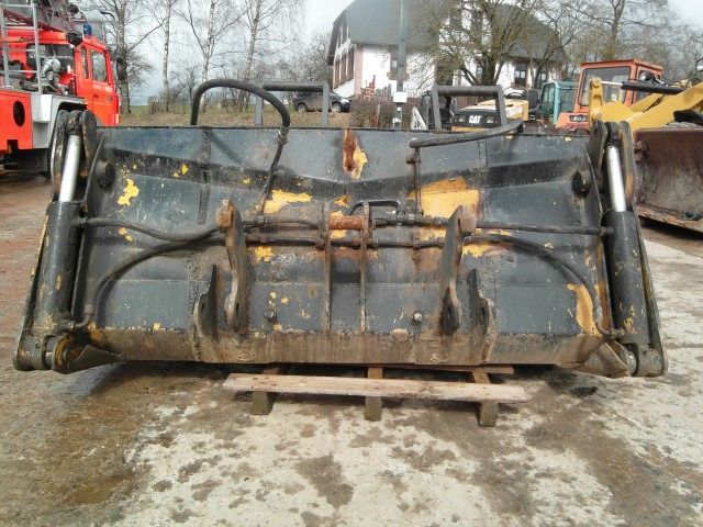 4 in 1 Schaufel (Klappschaufel)  - Ковш для погрузчика: фото 5 4 in 1 Schaufel (Klappschaufel)  - Ковш для погрузчика: фото 5