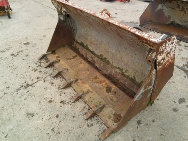 Volvo L 30 - Ковш для погрузчика: фото 1 Volvo L 30 - Ковш для погрузчика: фото 1