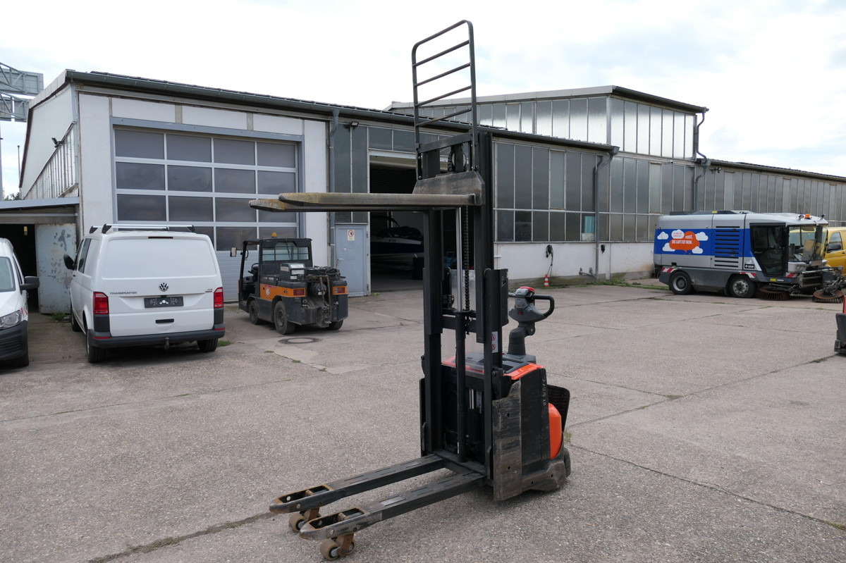 BT SWE 200D Batterie 16/2021 - Тележка: фото 1 BT SWE 200D Batterie 16/2021 - Тележка: фото 1