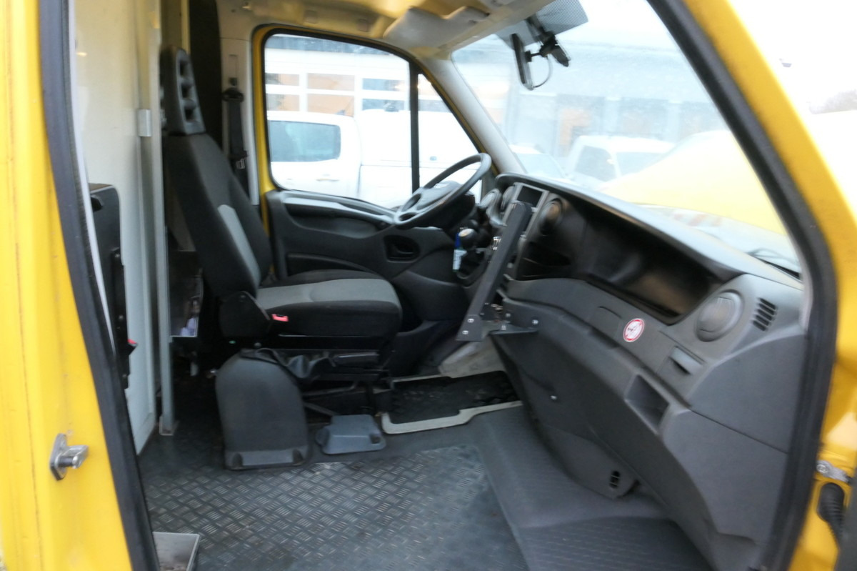 IVECO Daily 35 S11 C30C AUTOMATIK KAMERA Regale LUFT D - Фургон с закрытым кузовом: фото 5 IVECO Daily 35 S11 C30C AUTOMATIK KAMERA Regale LUFT D - Фургон с закрытым кузовом: фото 5