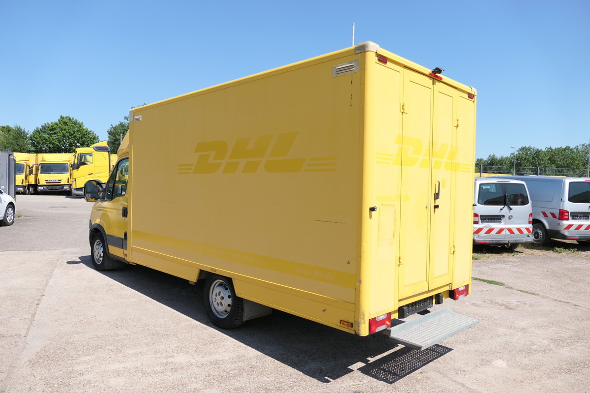 IVECO Daily 35 S11 C30C AUTOMATIK KAMERA Regale LUFT D - Фургон с закрытым кузовом: фото 4 IVECO Daily 35 S11 C30C AUTOMATIK KAMERA Regale LUFT D - Фургон с закрытым кузовом: фото 4