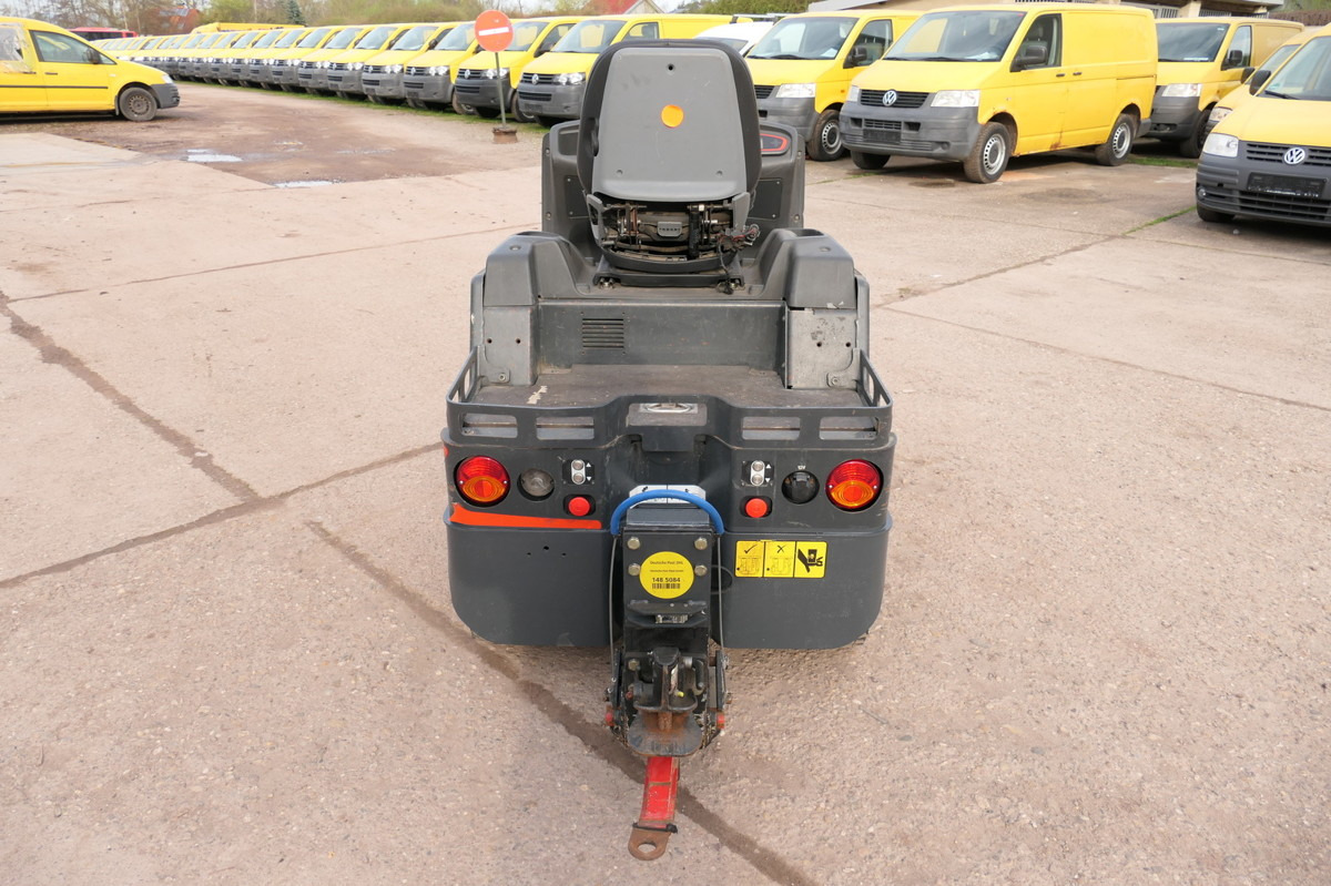 LINDE P 60 Z Schlepper Batterie 22/2019 3-Rad - Складской тягач: фото 4 LINDE P 60 Z Schlepper Batterie 22/2019 3-Rad - Складской тягач: фото 4