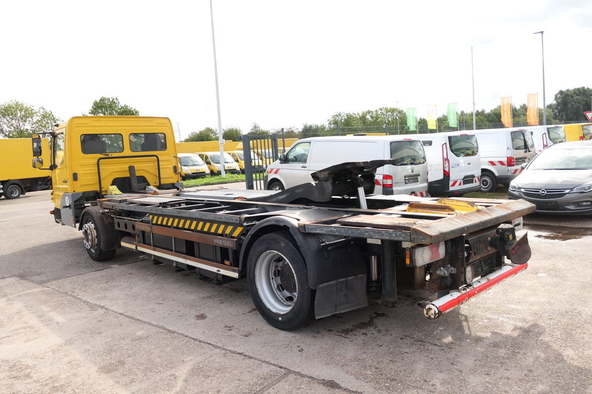 Грузовик-контейнеровоз/ Сменный кузов MERCEDES-BENZ KAMAG WBH 25 Wiesel Sattelkupplung Umsetzfahrz.: фото 8 Грузовик-контейнеровоз/ Сменный кузов MERCEDES-BENZ KAMAG WBH 25 Wiesel Sattelkupplung Umsetzfahrz.: фото 8
