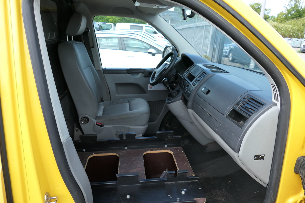 VW T5 Transporter 2.0 TDI EURO-5 2xSCHIEBETÜR PARKT - Легковой фургон: фото 5 VW T5 Transporter 2.0 TDI EURO-5 2xSCHIEBETÜR PARKT - Легковой фургон: фото 5