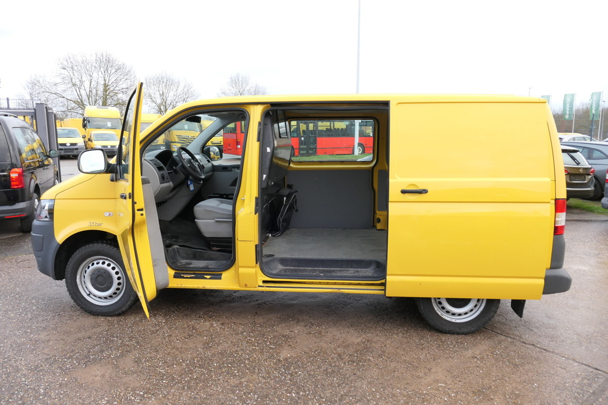 Фото интерьера 1: Легковой фургон VW T5 Transporter 2.0 TDI PARKTRONIK EURO-5 2xSCHIE