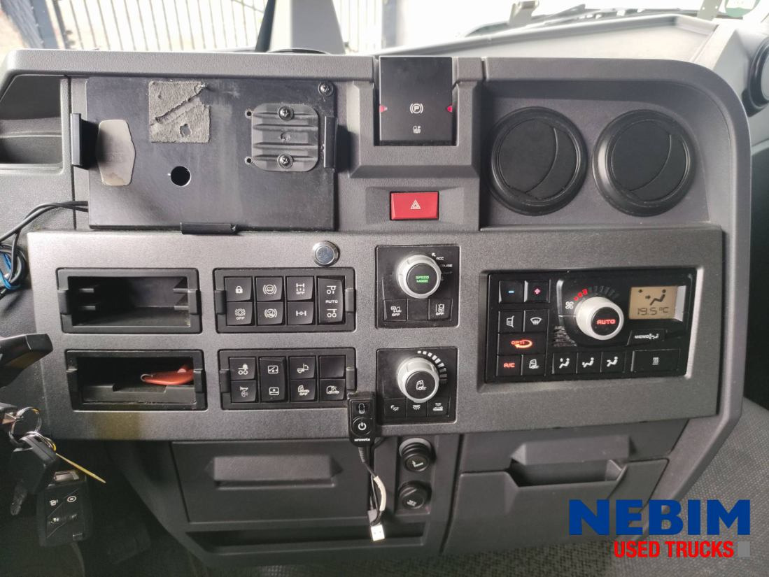 Renault T380 6x2 - 9.52mtr. box - Taillift 2000Kg - Грузовик с закрытым кузовом: фото 5 Renault T380 6x2 - 9.52mtr. box - Taillift 2000Kg - Грузовик с закрытым кузовом: фото 5