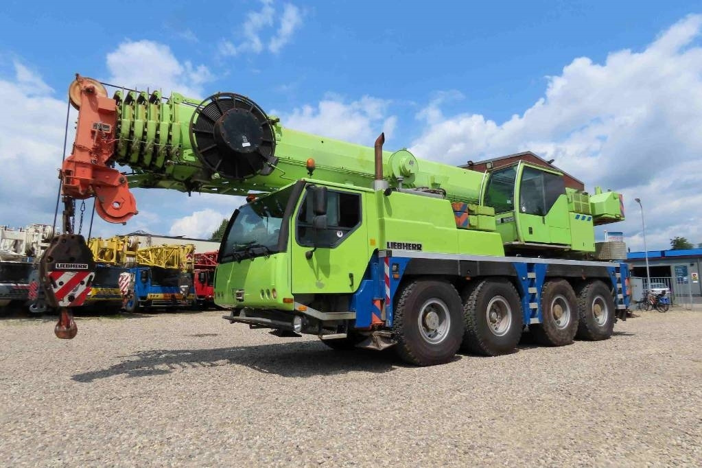 Liebherr LTM 1070-4.1 - Вседорожный кран: фото 1 Liebherr LTM 1070-4.1 - Вседорожный кран: фото 1